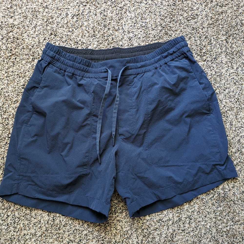 Lululemon Bowline 5" Short